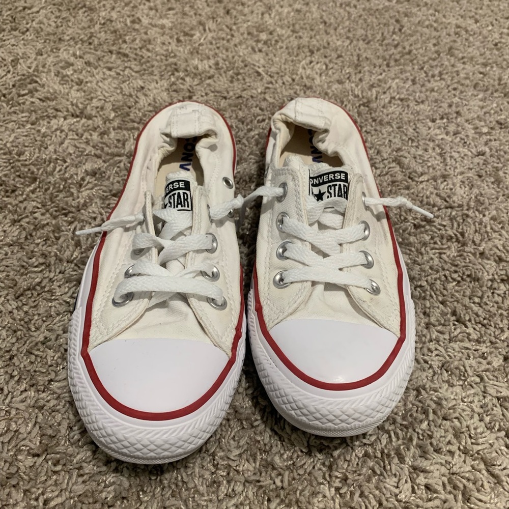 Converse low top white shoes